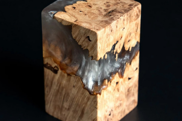 A Step-by-Step Guide to Filling Wood Cracks with Epoxy Resin