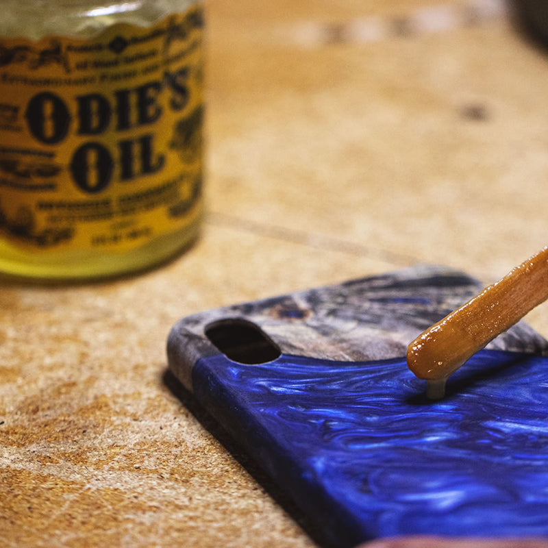 Live Edge Case getting oiled