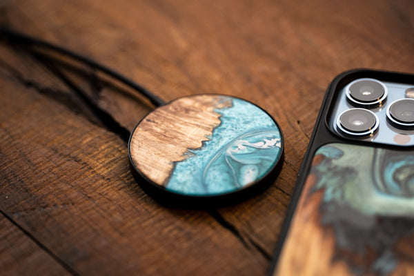 Wireless Charger Demo on MagSafe