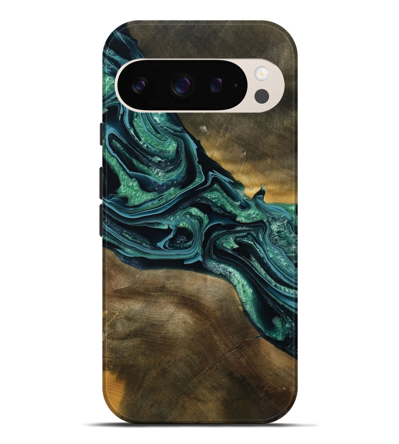 Pixel 9 Pro XL Wood Live Edge Phone Case - Roswell (Green, 790605)