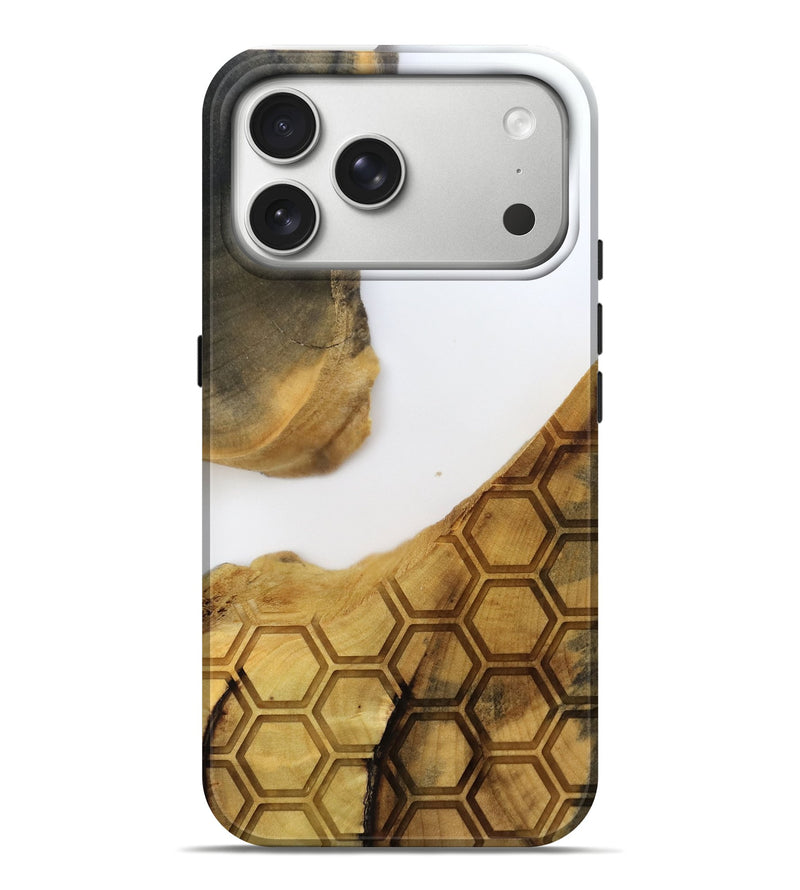 iPhone 17 Pro Max Wood Live Edge Phone Case - Mammie (Clear, 796788)