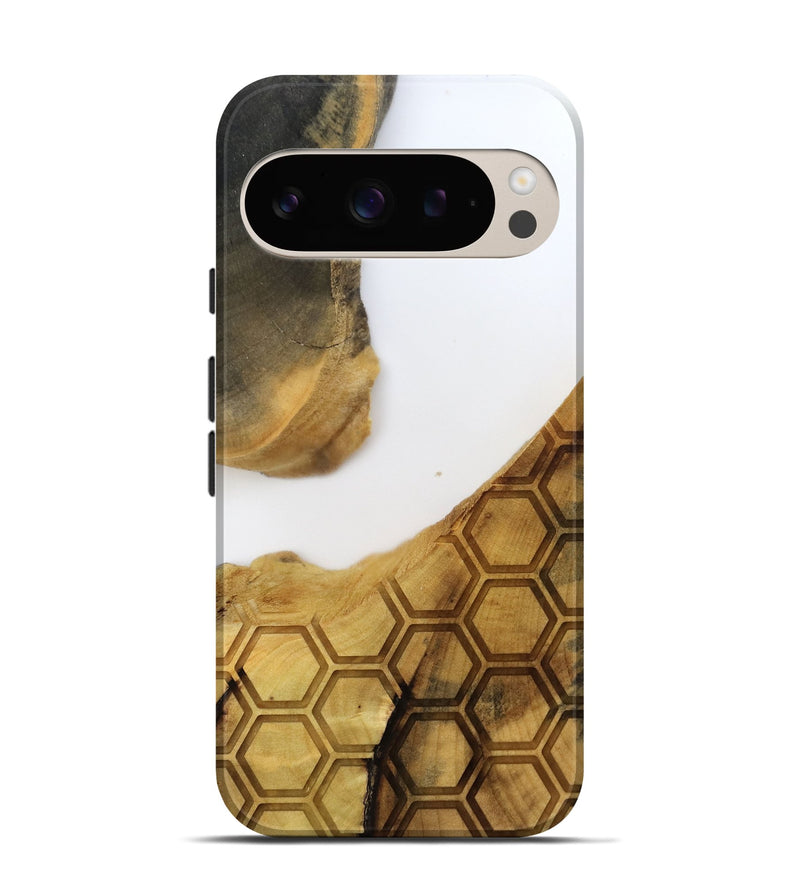 Pixel 9 Wood Live Edge Phone Case - Mammie (Clear, 796788)