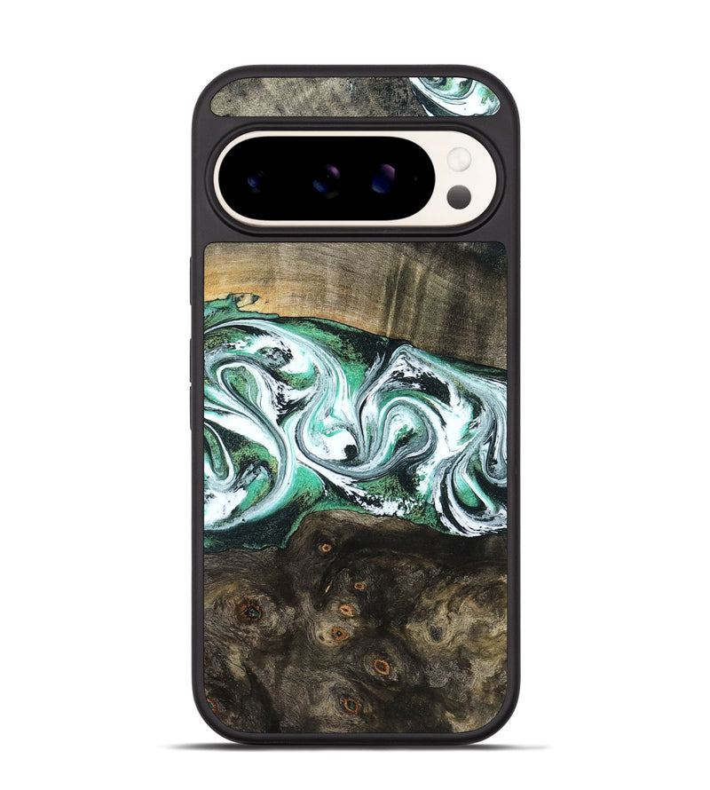 Pixel 9 Pro Wood Phone Case - Justus (Green, 798109)