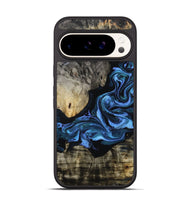 Pixel 9 Wood Phone Case - Gerald (Blue, 801085)