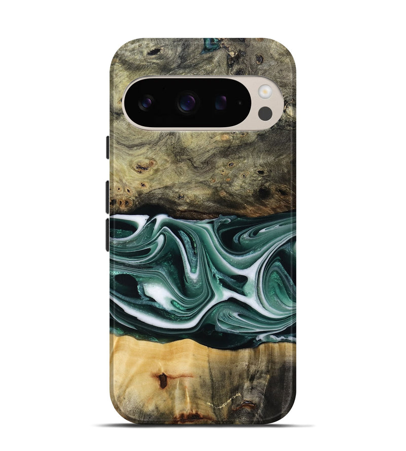 Pixel 9 Wood Live Edge Phone Case - Samatha (Green, 801951)