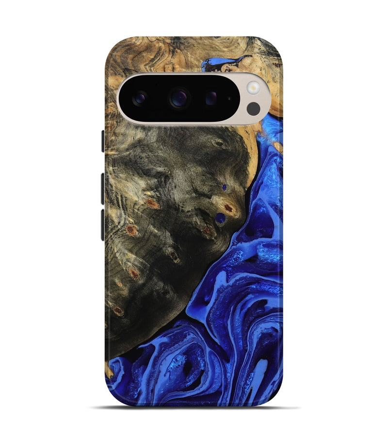 Pixel 9 Wood Live Edge Phone Case - Melvin (Blue, 802068)
