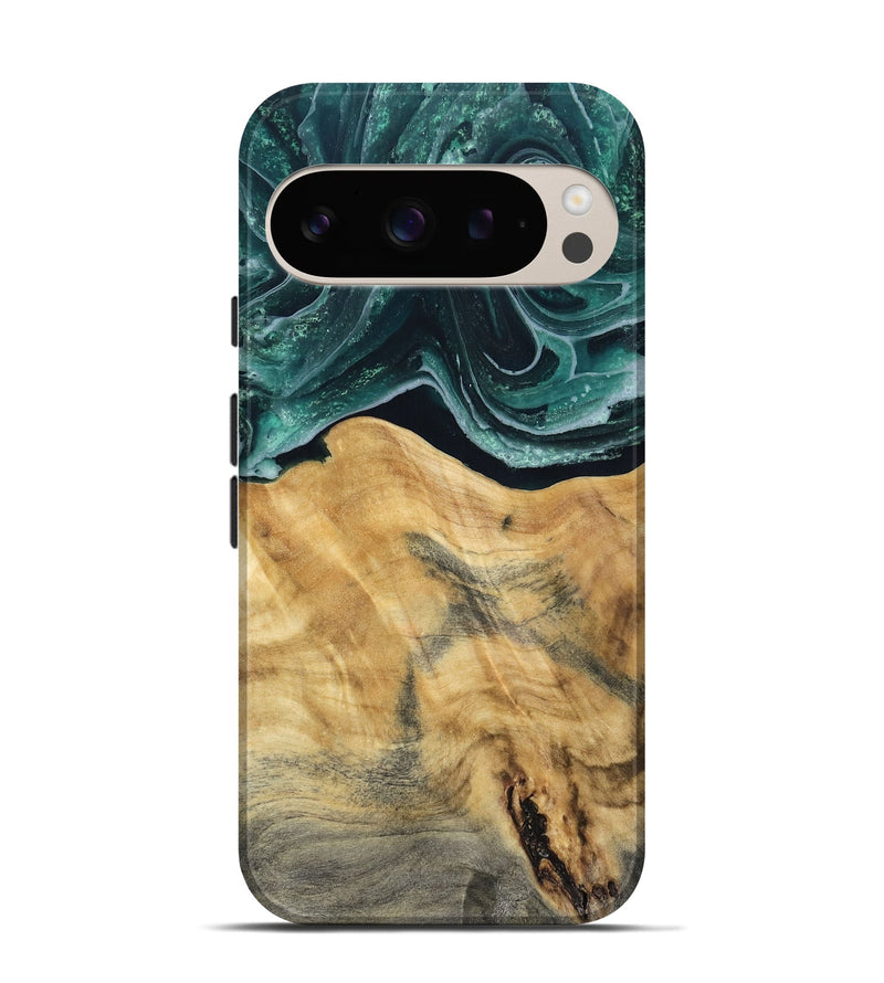 Pixel 9 Wood Live Edge Phone Case - Eda (Green, 802426)