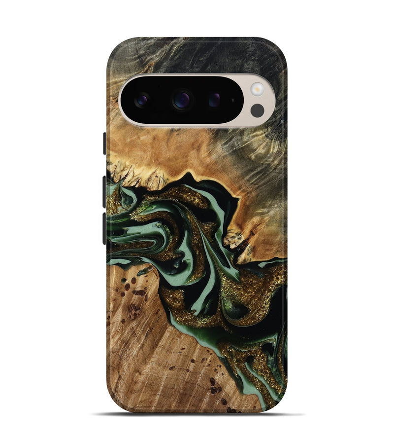 Pixel 9 Wood Live Edge Phone Case - Otto (Green, 815439)