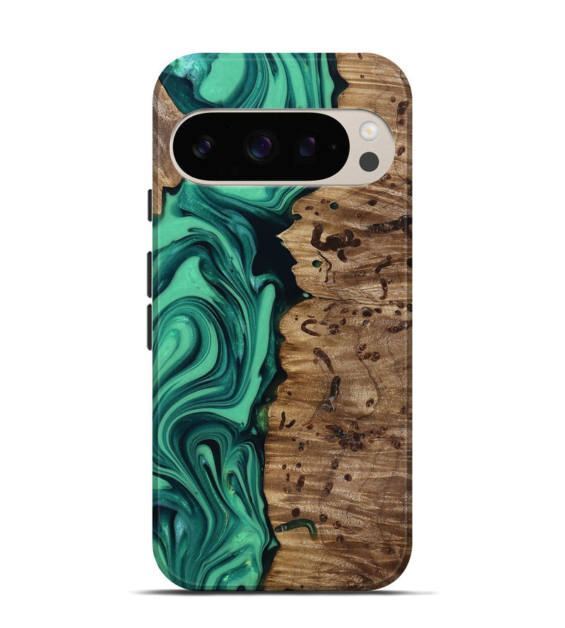 Pixel 10 Pro Wood Live Edge Phone Case - Ulises (Green, 816897)