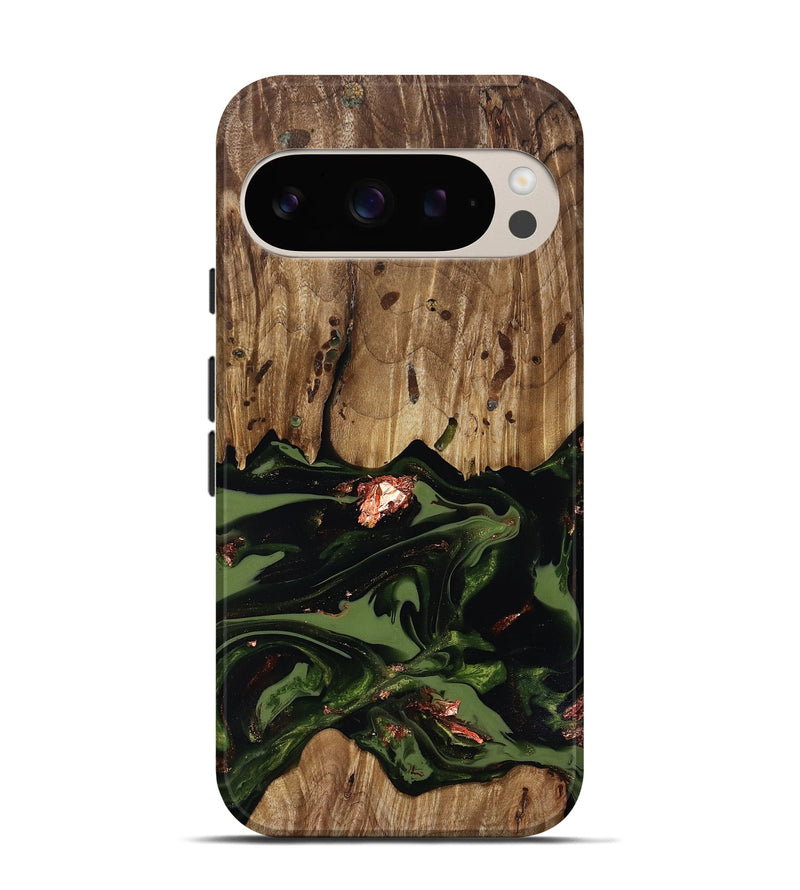 Pixel 9 Wood Live Edge Phone Case - Sevyn (Green, 818017)