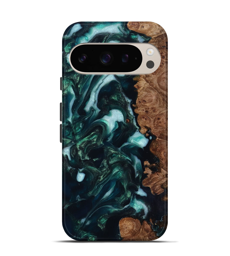 Pixel 9 Wood Live Edge Phone Case - Bettye (Green, 818237)