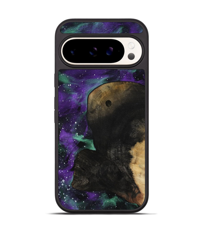 Pixel 9 Wood Phone Case - Luz (Cosmos, 818342)