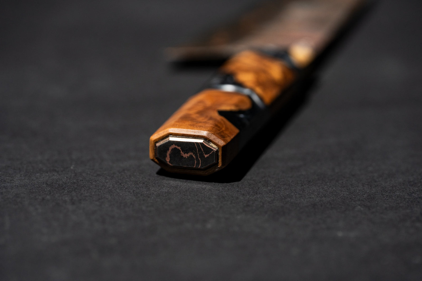The Live  edge Handle