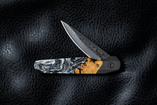 Metallic Live Edge Knife