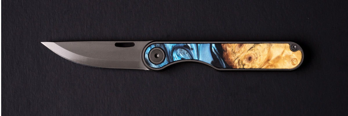 
            Minimalist Pocket Knife