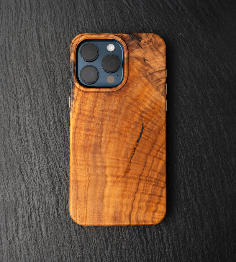 Carved Founders Edition Live Edge Case - iPhone 15 Pro Max (Legacy, 018)