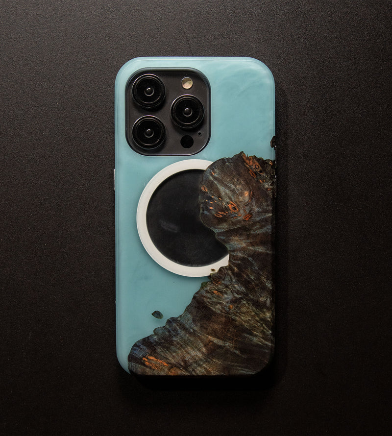 Carved Reserve Live Edge Case - iPhone 14 Pro (Serenity, 229)