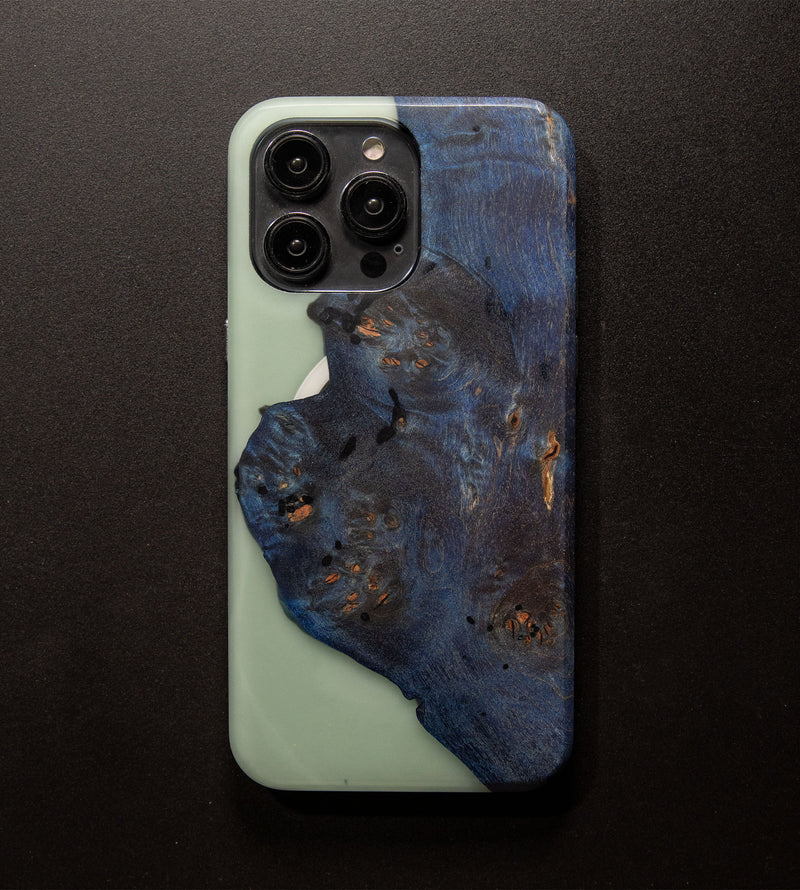 Carved Reserve Live Edge Case - iPhone 14 Pro Max (Delilah, 191)