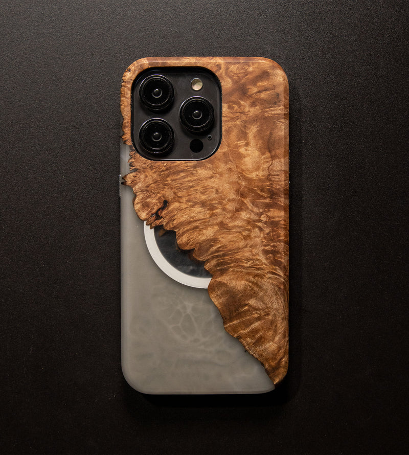 Carved Reserve Live Edge Case - iPhone 14 Pro (Sadie, 247)