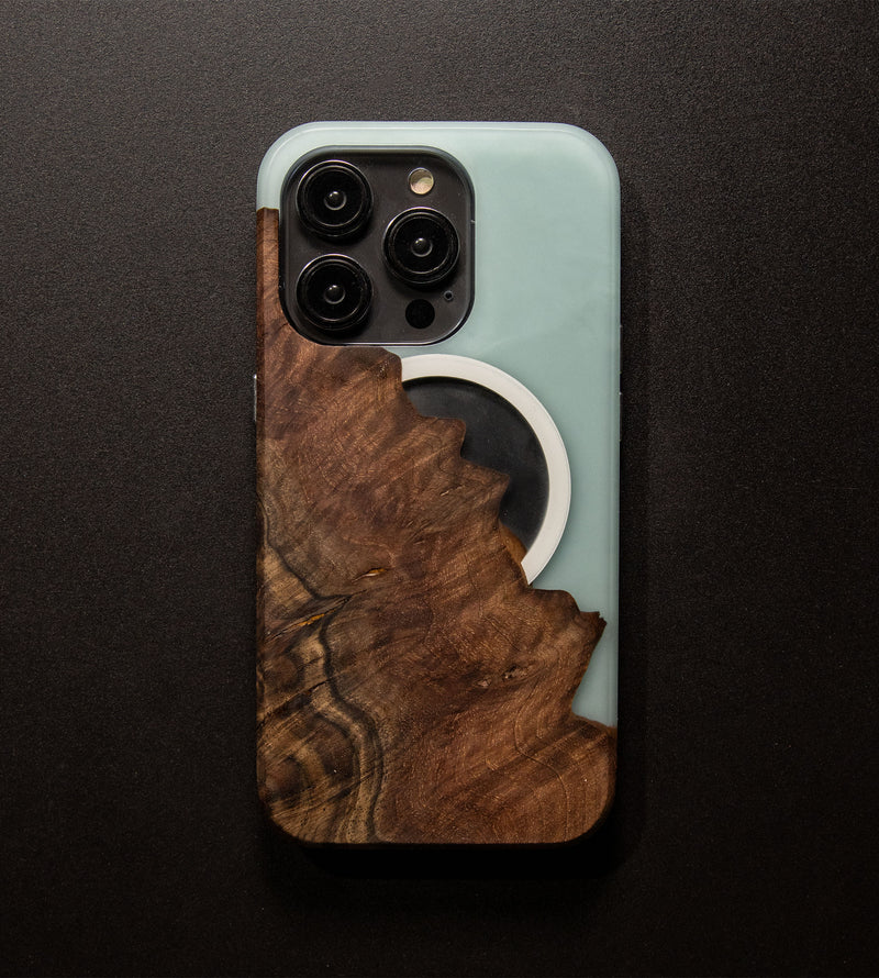 Carved Reserve Live Edge Case - iPhone 14 Pro (Miles, 224)