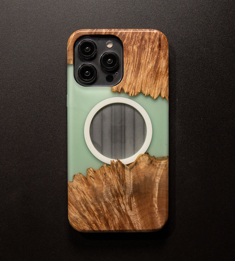 Carved Reserve Live Edge Case - iPhone 14 Pro Max (Elias, 187)