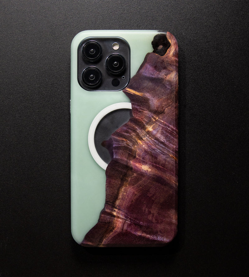 Carved Reserve Live Edge Case - iPhone 14 Pro Max (Evelyn, 124)