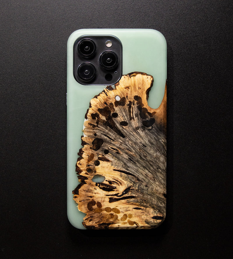 Carved Reserve Live Edge Case - iPhone 14 Pro Max (Hudson, 146)