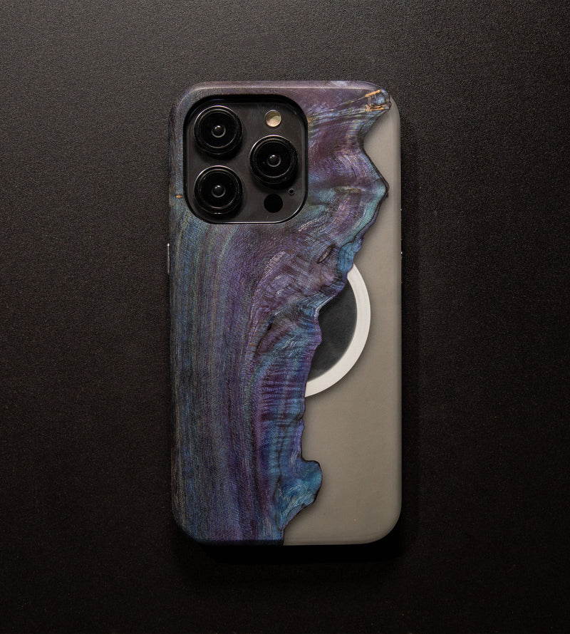 Carved Reserve Live Edge Case - iPhone 14 Pro (Xavier, 244)