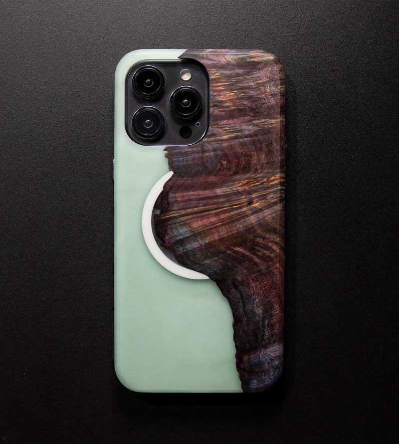 Carved Reserve Live Edge Case - iPhone 14 Pro Max (Benjamin, 141)