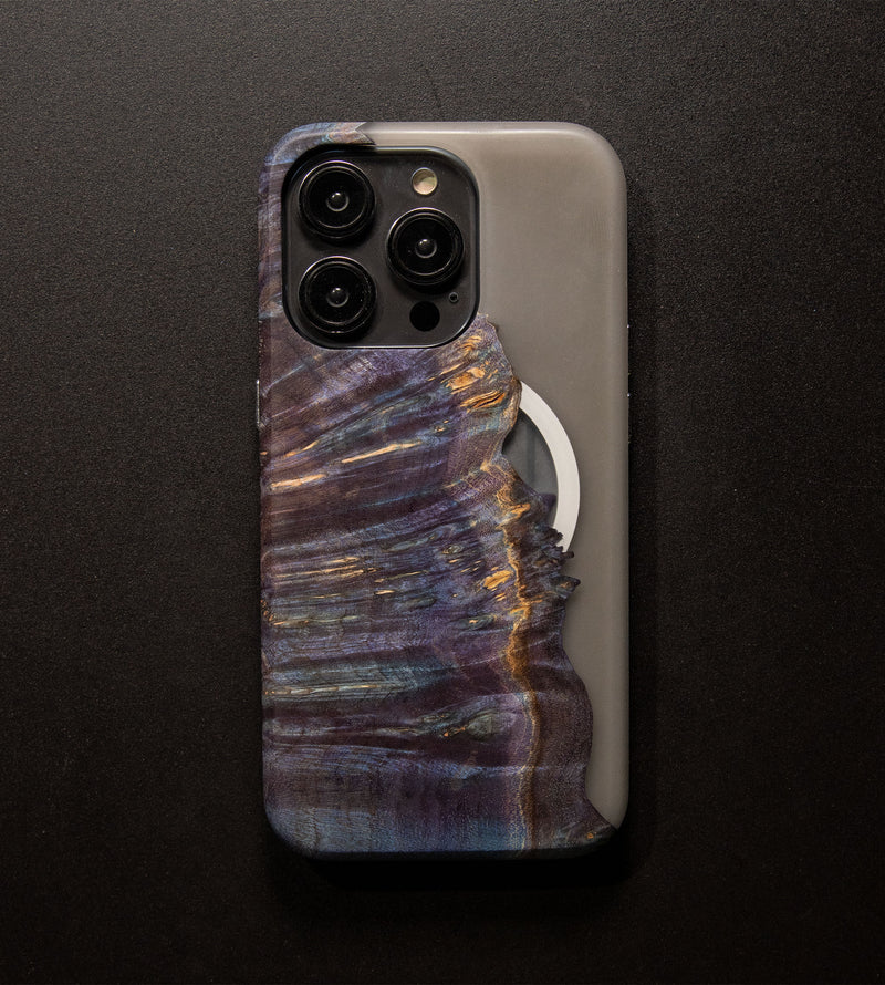 Carved Reserve Live Edge Case - iPhone 14 Pro (Parker, 257)