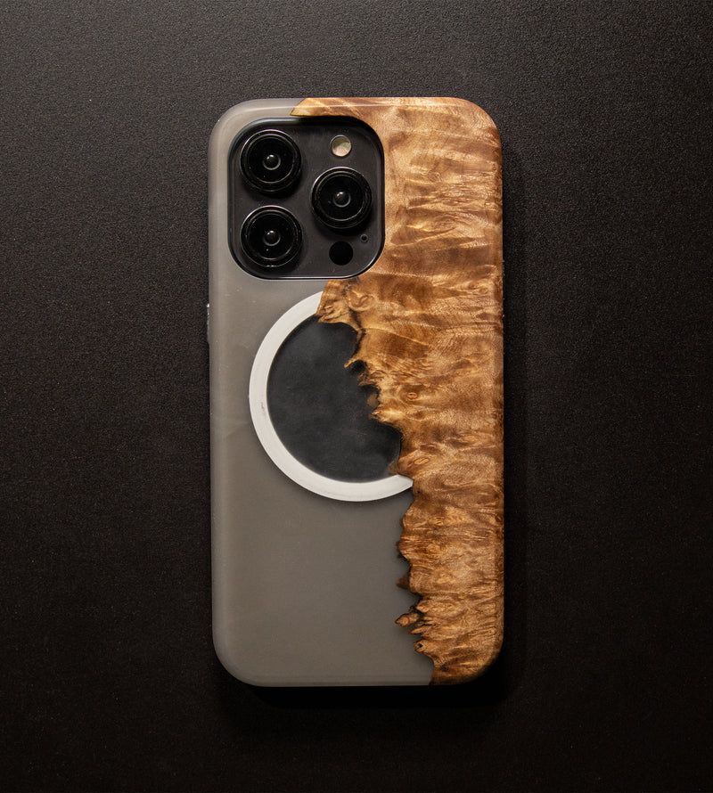 Carved Reserve Live Edge Case - iPhone 14 Pro (River, 246)