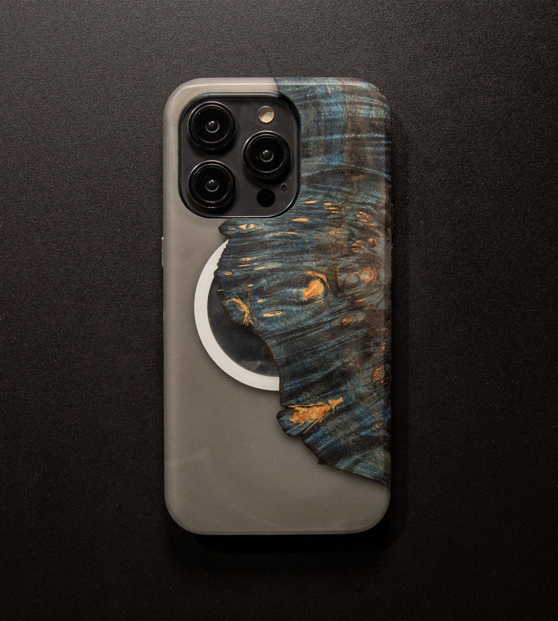 Carved Reserve Live Edge Case - iPhone 14 Pro (Melody, 258)