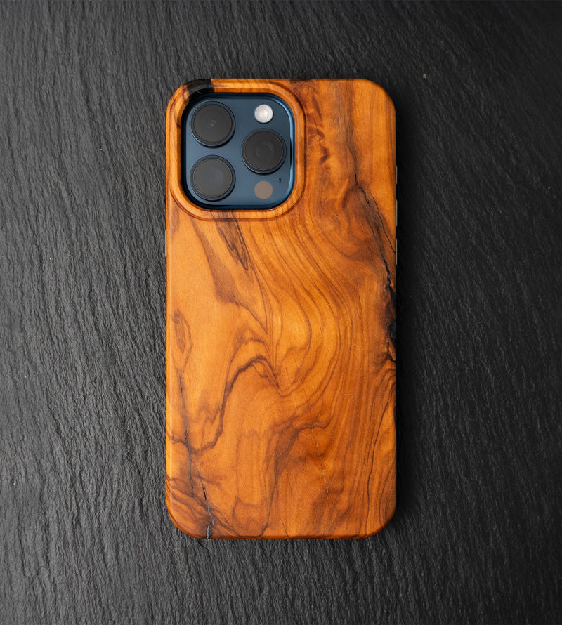 Carved Founders Edition Live Edge Case - iPhone 15 Pro Max (Hespera, 020)