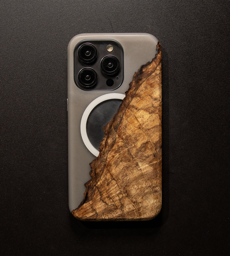 Carved Reserve Live Edge Case - iPhone 14 Pro (Brooklyn, 245)