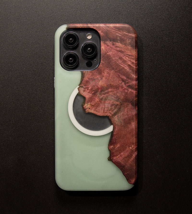 Carved Reserve Live Edge Case - iPhone 14 Pro Max (Naomi, 193)