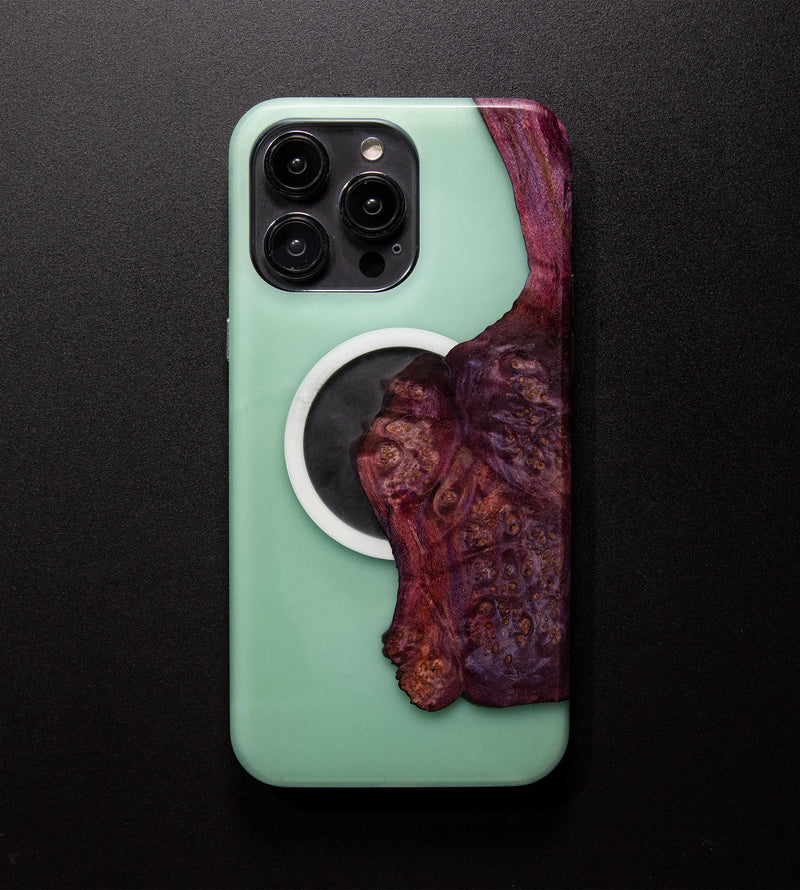 Carved Reserve Live Edge Case - iPhone 14 Pro Max (Gianna, 142)