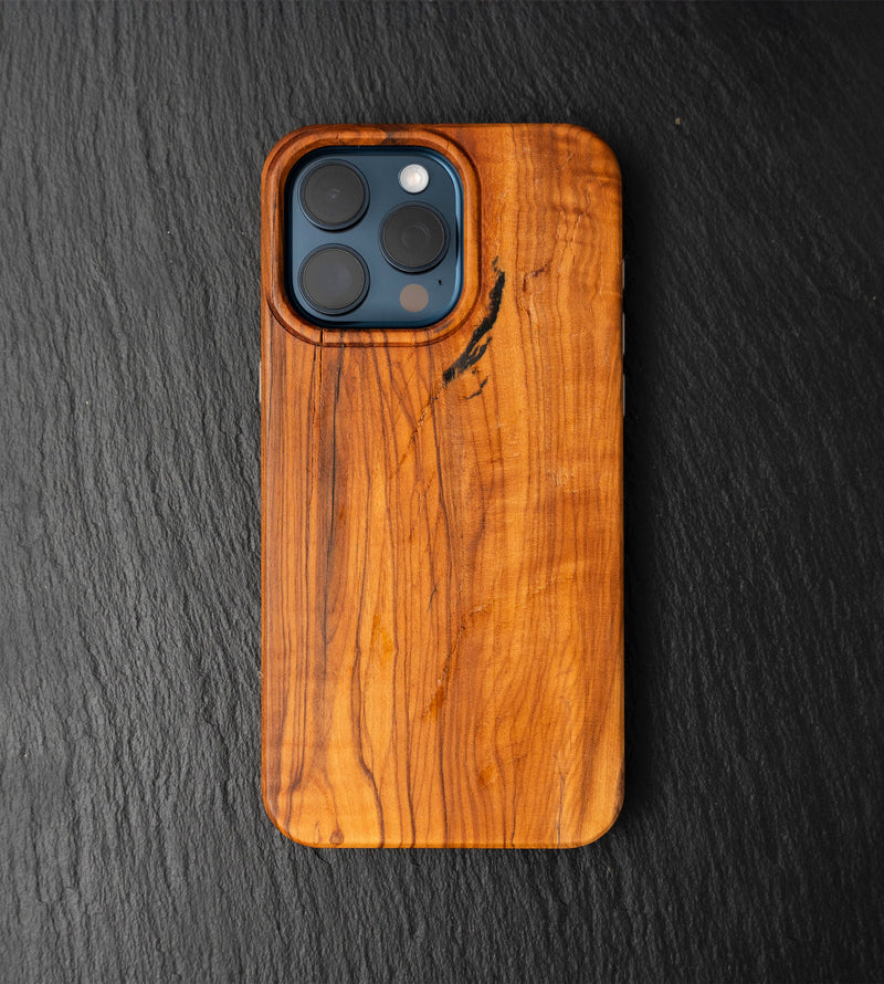 Carved Founders Edition Live Edge Case - iPhone 15 Pro Max (Mythos, 014)