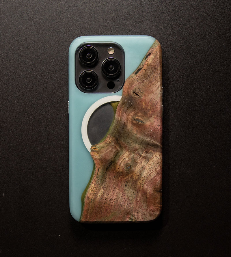 Carved Reserve Live Edge Case - iPhone 14 Pro (Hannah, 210)