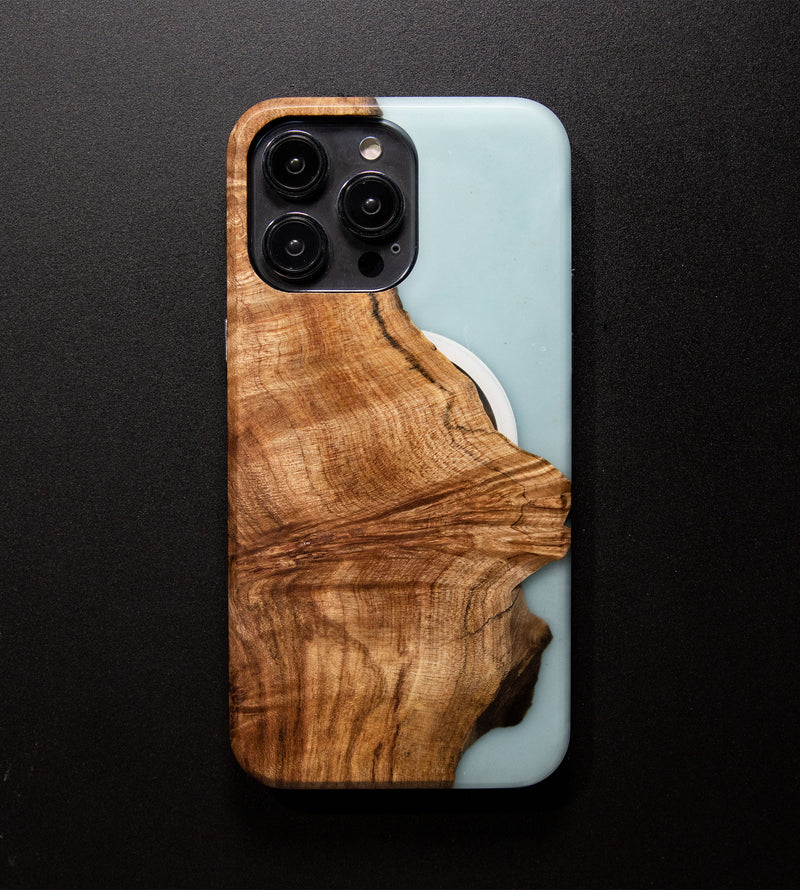 Carved Reserve Live Edge Case - iPhone 14 Pro Max (Harper, 126)