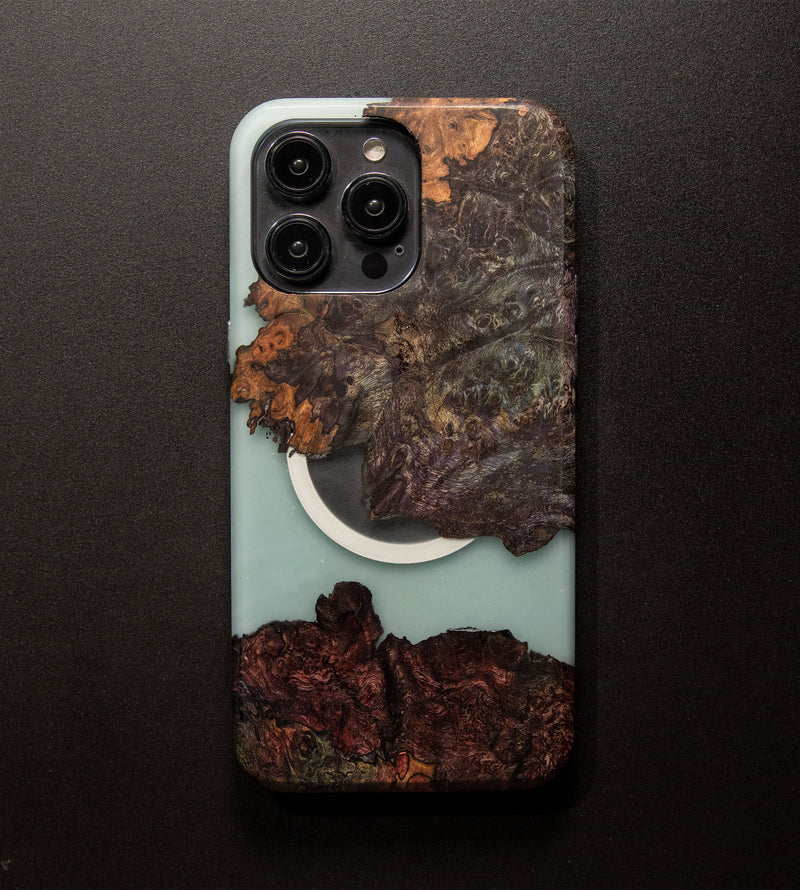 Carved Reserve Live Edge Case - iPhone 14 Pro Max (Daniel, 154)