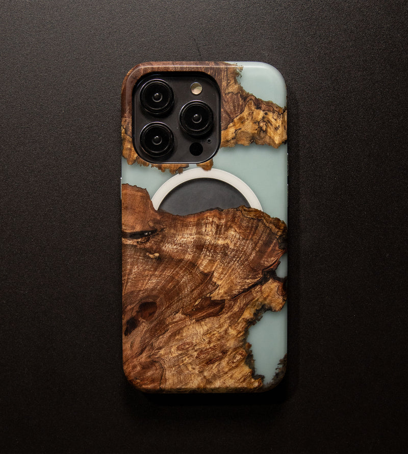 Carved Reserve Live Edge Case - iPhone 14 Pro (Natalie, 212)