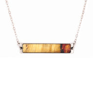 Bar Wood+Resin Necklace - Willa (Red, 633338)
